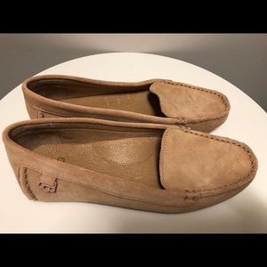 UGG FLORES LOAFER